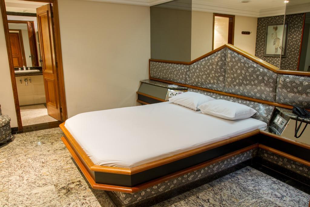 Love hôtel Te Adoro